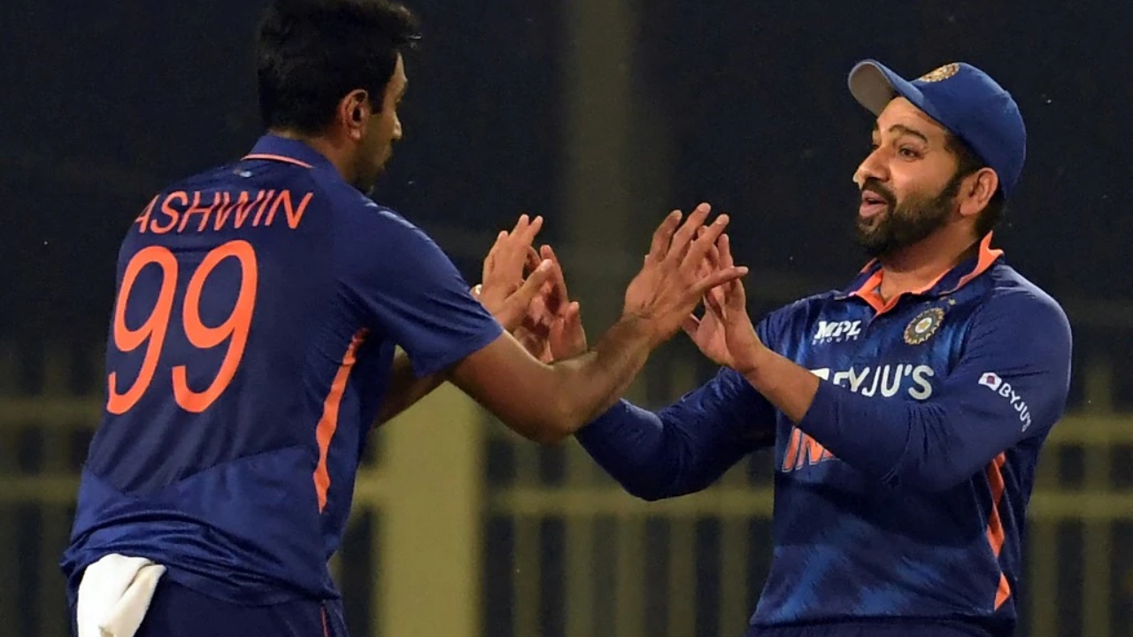 अश्विन ने जनवरी 2022 से नहीं खेला वनडे फिर भी टीम में क्यों चुना? रोहित शर्मा ने दिया जवाब