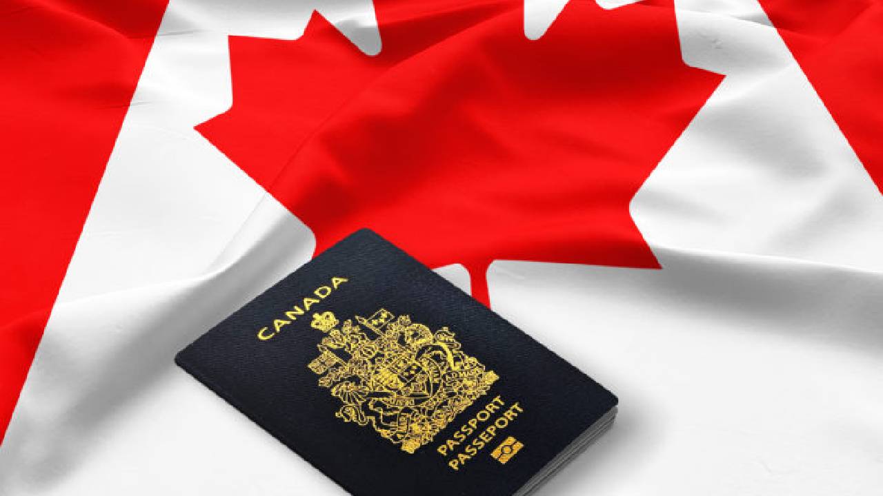 Canadian Citizenship: पांच सालों में इतने भारतीयों ने ली कनाडा की नागरिकता, इन वजहों से जाते हैं लोग