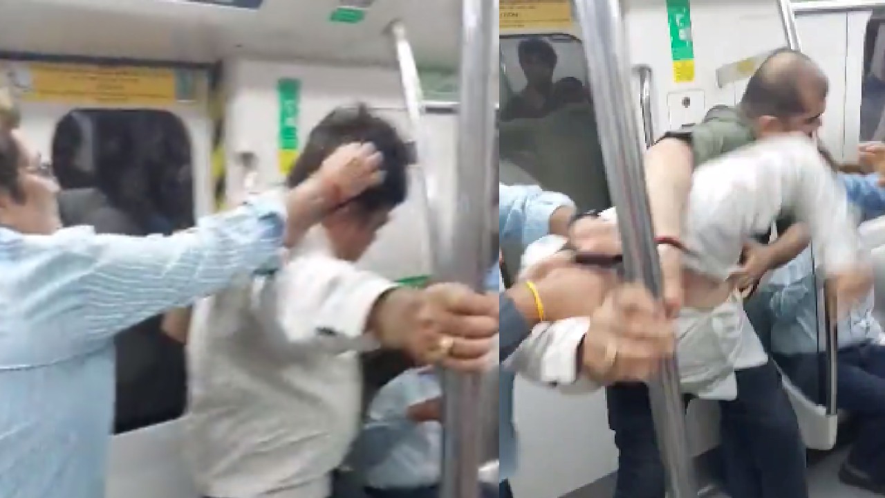 Delhi Metro में हुई धुंआधार मारपीट, एक-दूसरे पर लोगों ने जमकर बरसाए लात-घूंसे, देखें वायरल Video