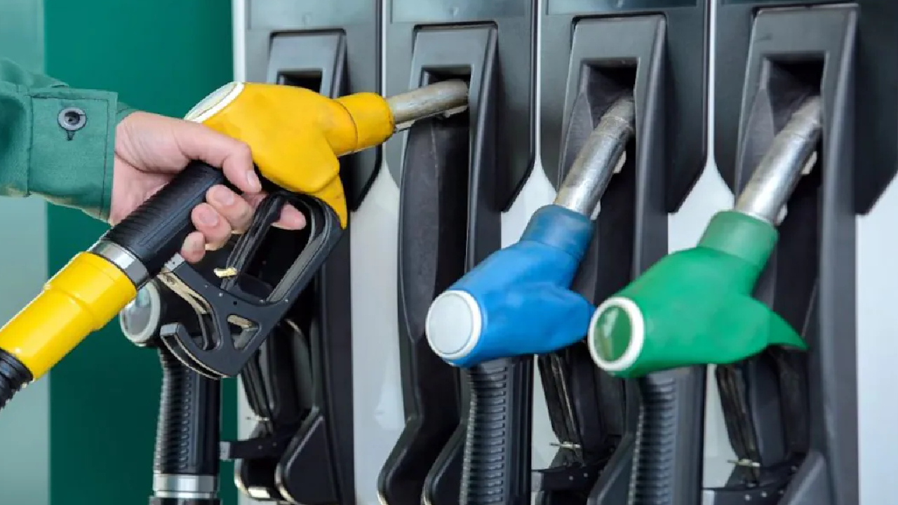 Petrol Diesel Price: कच्चे तेल के दाम में फिर हुई बढ़ोतरी, जानें अपने शहर का ताजा रेट