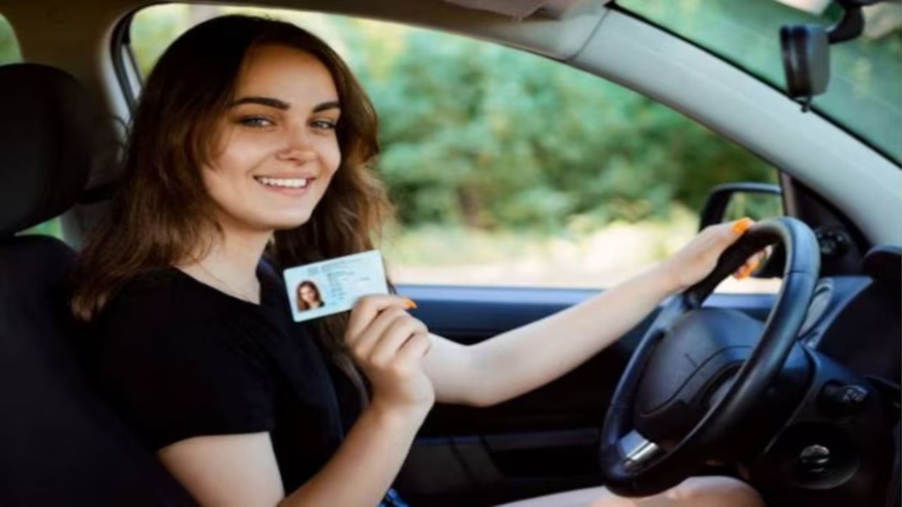 Driving License: नहीं लगाने पड़ेंगे RTO के चक्कर, घर बैठे ऐसे बनवाएं ड्राइविंग लाइसेंस