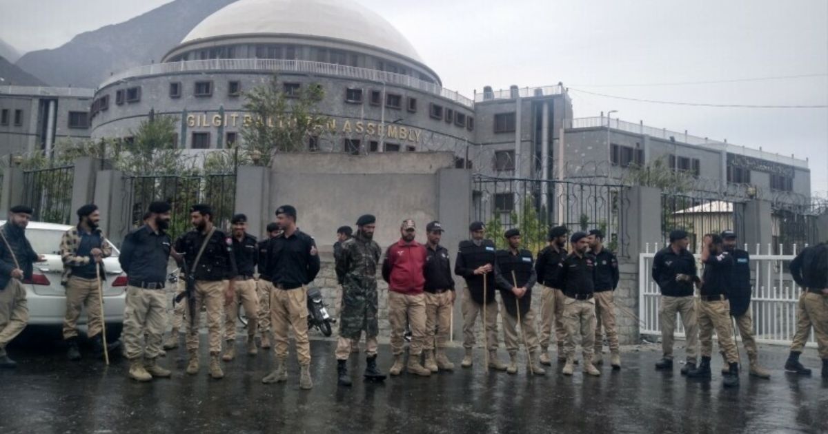 PoK के गिलगित-बाल्टिस्तान में गहराया राजनीतिक संकट, जानिए पुलिस ने क्याें घेरा विधानसभा भवन?
