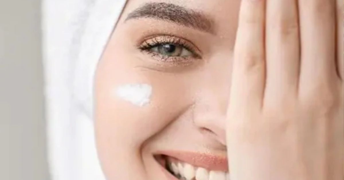 Brighter Skin Diet: अगर आप भी चाहते है शीशे जैसी स्किन, तो इस Diet से चेहरे में आएगा अलग सा ग्लो