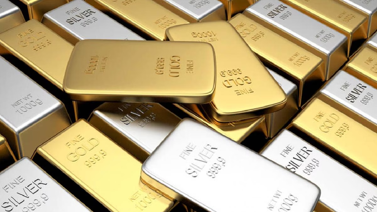 Gold Silver Prices: त्योहारों से पहले सोने-चांदी की कीमतों में भारी गिरावट, जानें 10 ग्राम सोने का रेट