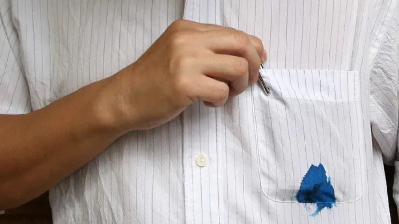 Stain Remover: पलक झपकते ही स्याही का दाग होगा गायब, बस इन घरेलू उपायों को करें फॉलो