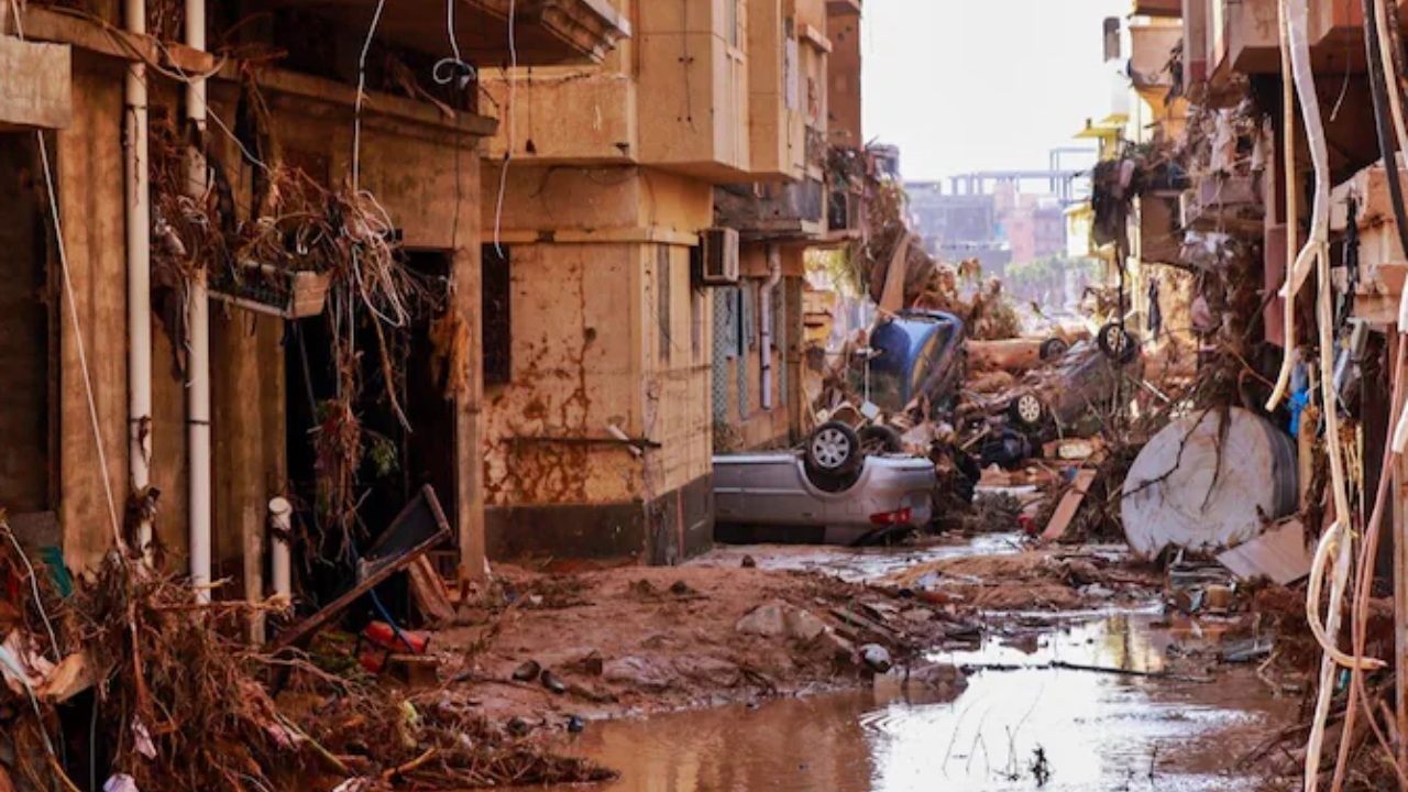 Libya Flood: लीबिया में विनाशकारी बाढ़ से 5300 जिंदगियां खत्म, बढ़ता ही जा रहा है आंकड़ा, हजारों लोगों का अभी तक कोई पता नहीं