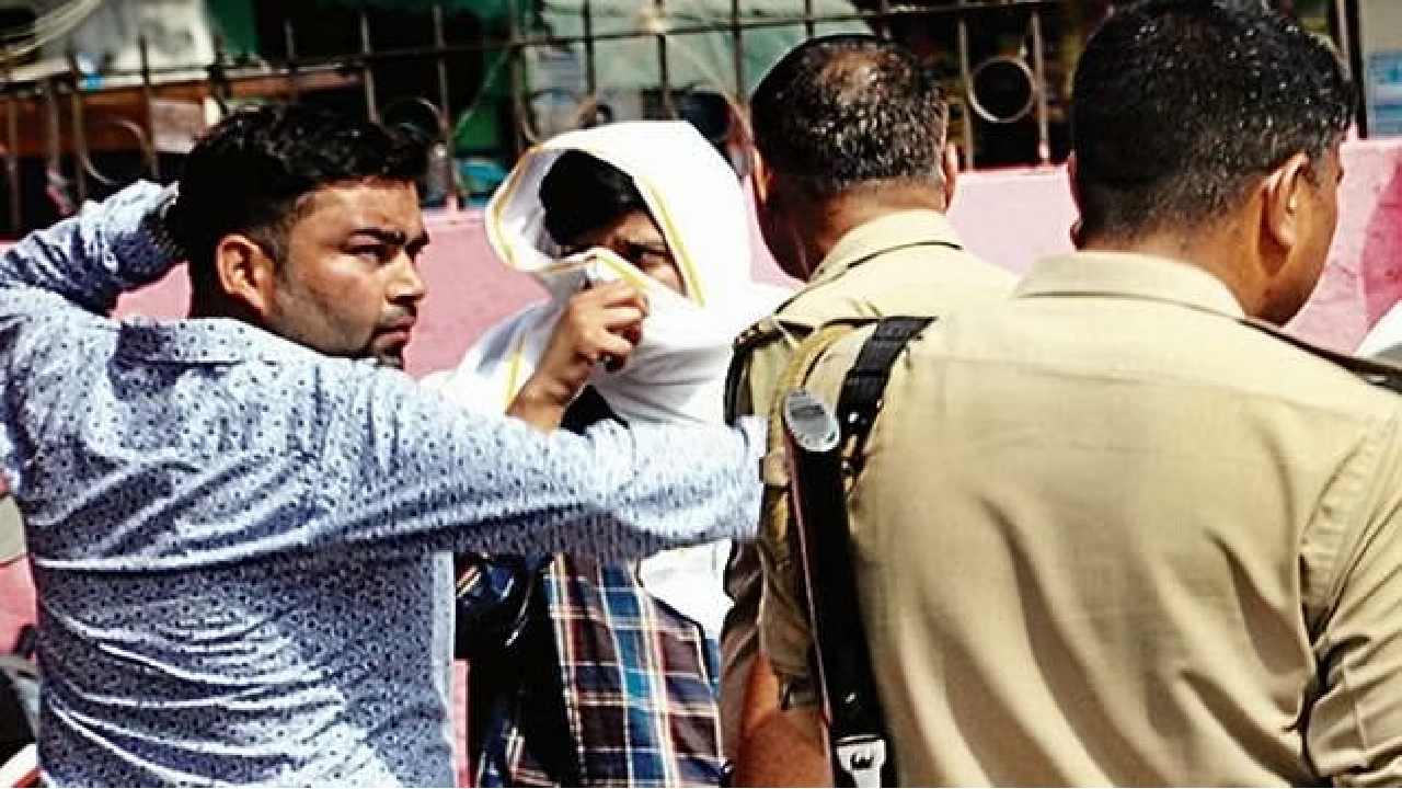 इंस्टाग्राम पर दोस्‍ती, होटल में रेप...बनाई अश्लील VIDEO- पूर्व सांसद शाहिद अखलाक का बेटा दानिश गिरफ्तार