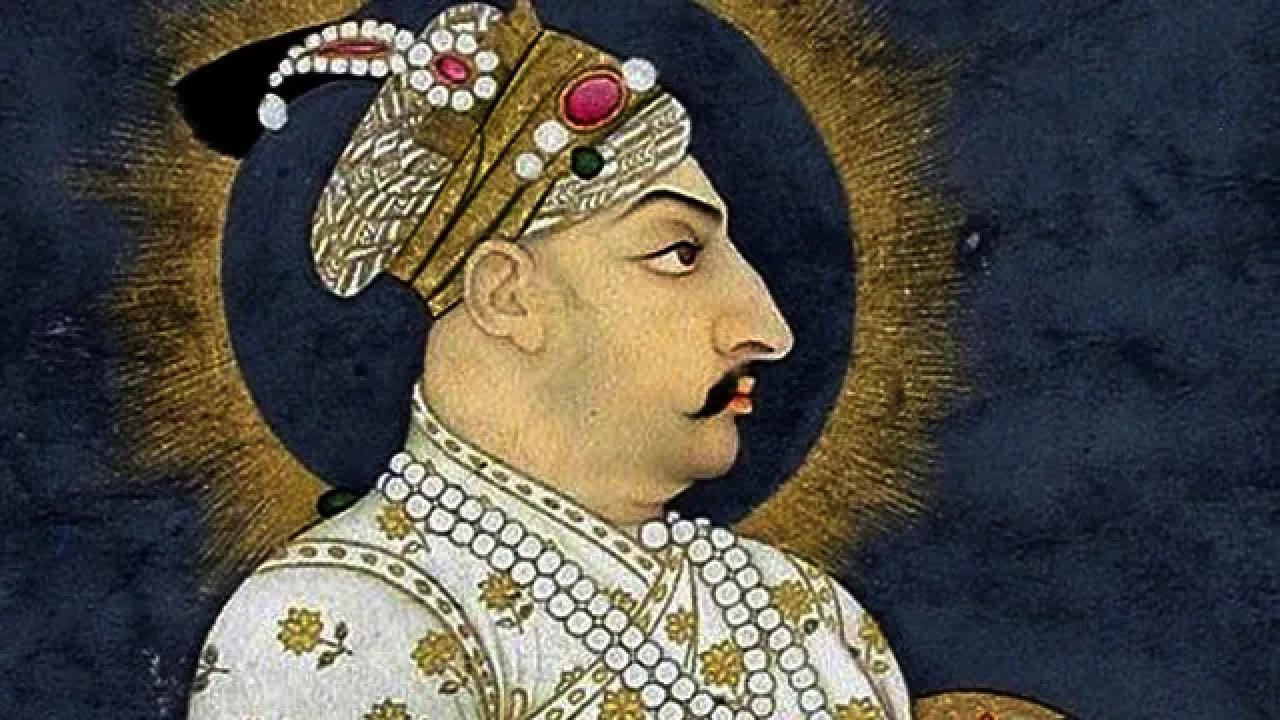 अनोखा मुगल शासक: मुर्गे लड़ाने का शौक, दरबार में पहनता था घाघरा चोली