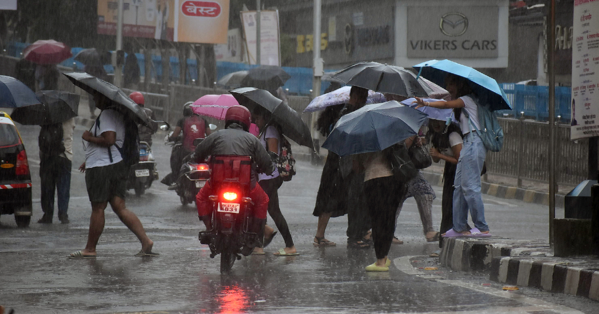महाराष्ट्र के कई हिस्सों में भारी बारिश का अलर्ट, मौसम विभाग ने जारी किया ऑरेंज अलर्ट
