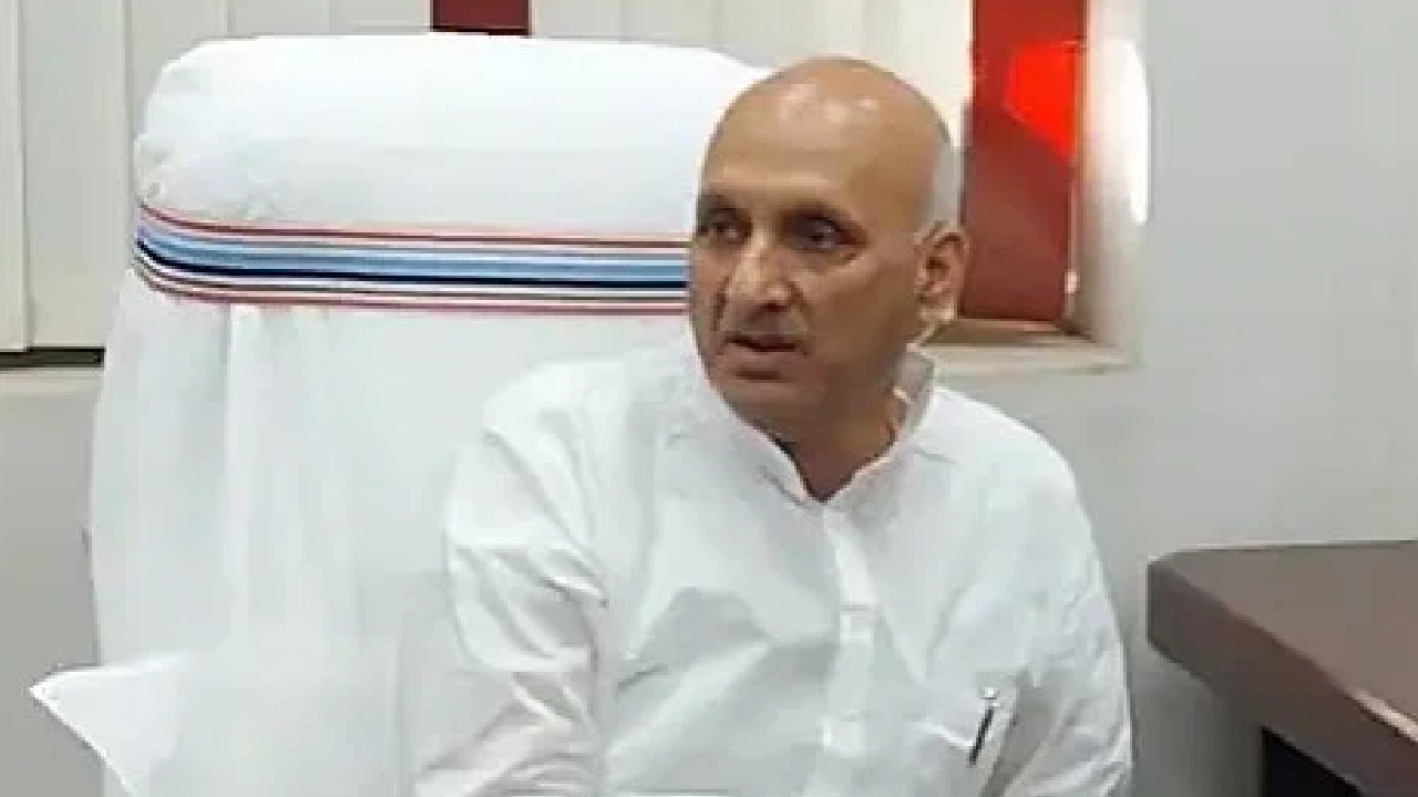 'रामचरितमानस में पोटेशियम साइनाइड...', चंद्रशेखर यादव के बयान पर जानें तमाम नेताओं ने क्या जाहिर की प्रतिक्रिया