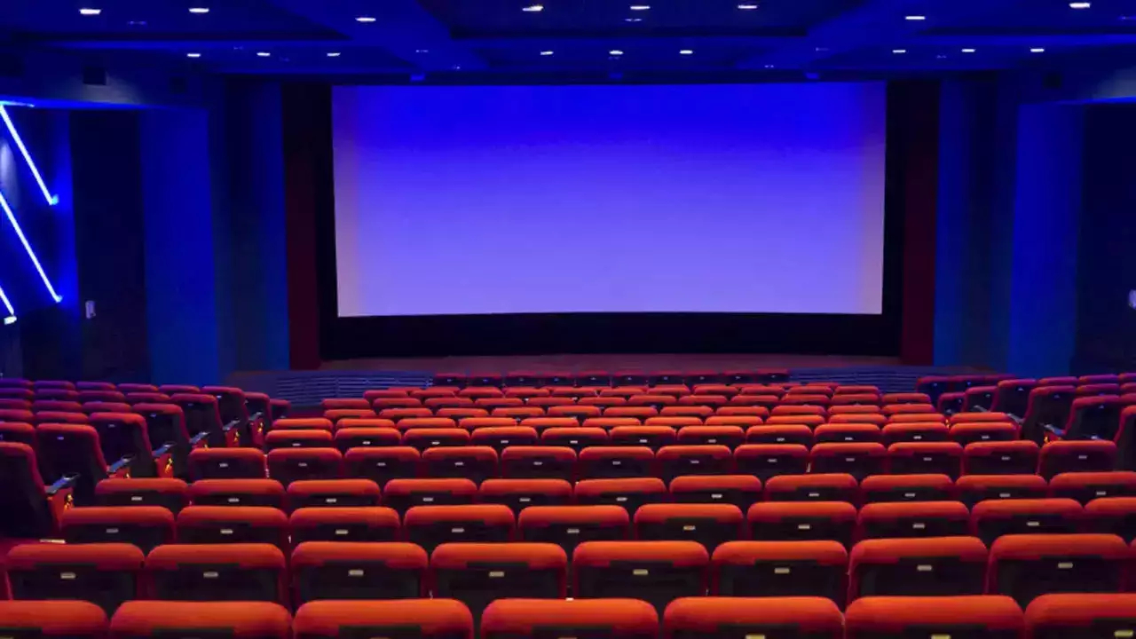 National Cinema Day: मूवी प्रेमियों के लिए बड़ी खुशखबरी, इस दिन सिर्फ 99 रुपए में देख सरेंगे मूवी