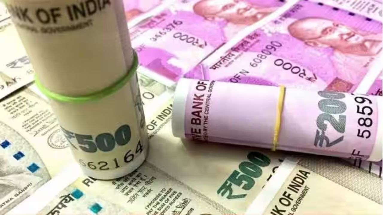 नए साल पर केंद्रीय कर्मियों को मिलेगी डबल खुशखबरी! सैलरी में होगा तगड़ा इजाफा