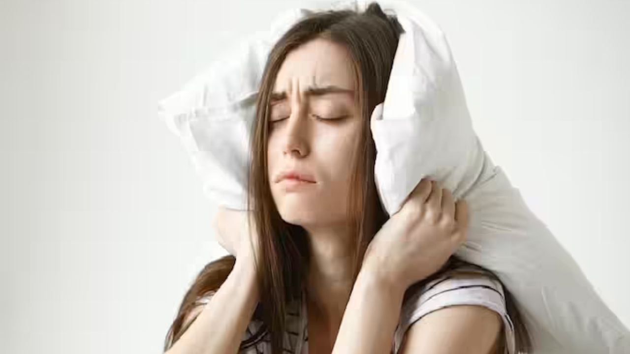 Sleep Disorders: सही नींद न लेने के कारण हो सकती हैं आपको ये 4 घातक बीमारी