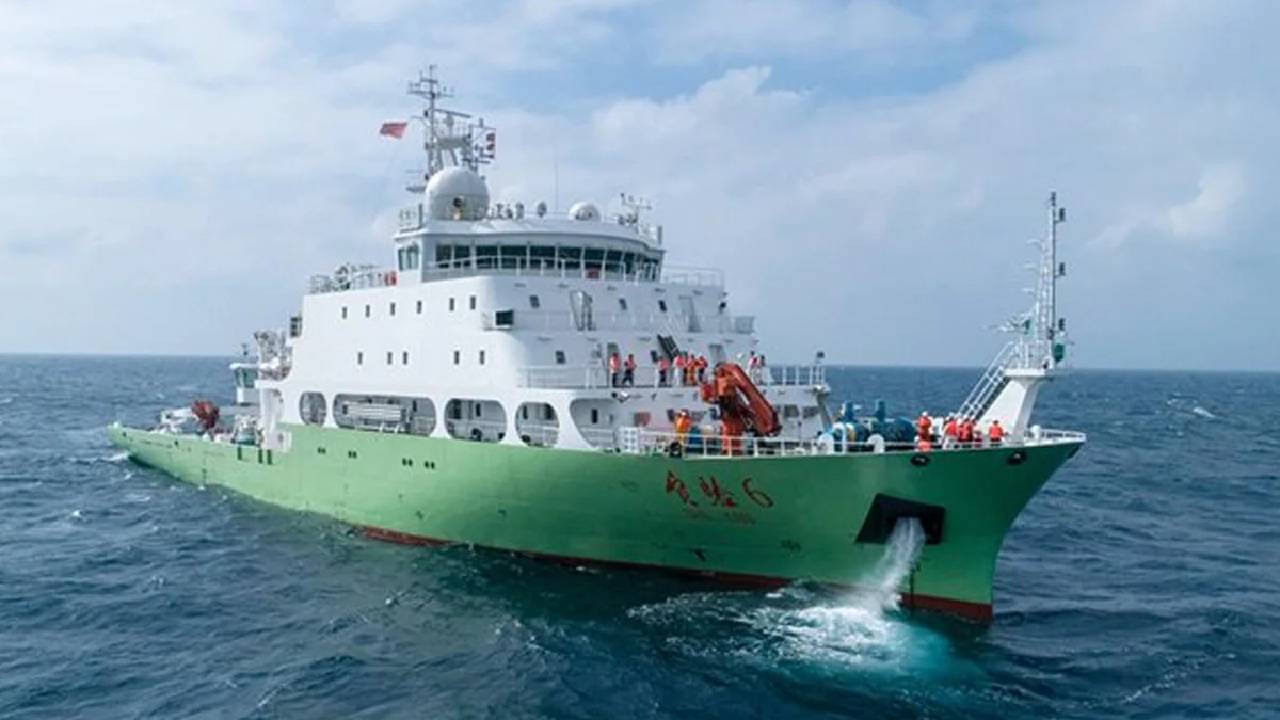 चीन की नापाक चाल जारी, हिंद महासागर में उतरा ड्रैगन का जासूसी जहाज,  इस पर श्रीलंका का रुख जान हो जाएंगे हैरान