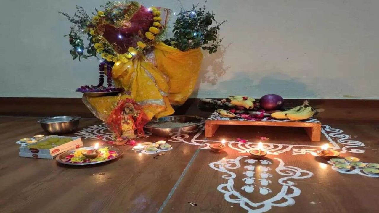Tulsi Vivah 2023 : जानें कैसे करें तुलसी विवाह पर पूजन और क्या है इसका महत्व?