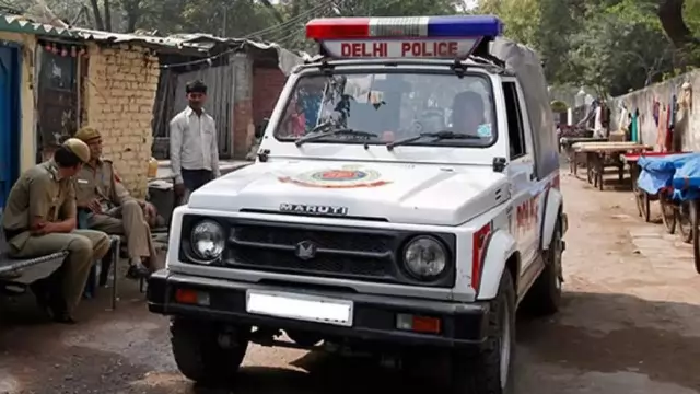 Delhi Police Crack robbery case by ayurvedic medicine ad