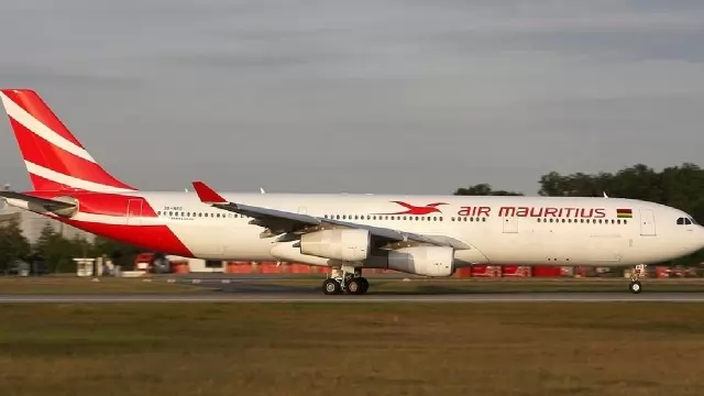 Mumbai Mauritius Flight Several Passengers breathing problems