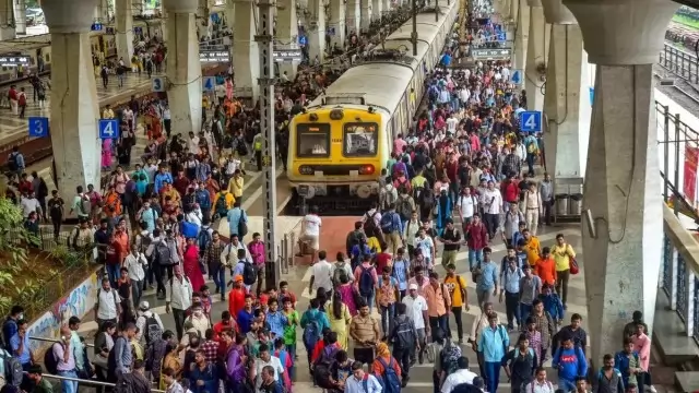Mumbai local train service