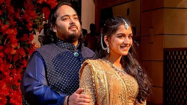 Anant-Radhika Pre Wedding: अनंत-राधिका की प्री-वेडिंग के लिए पहुंचे विदेशी  मेहमान, एयरपोर्ट पर हुआ भव्य स्वागत