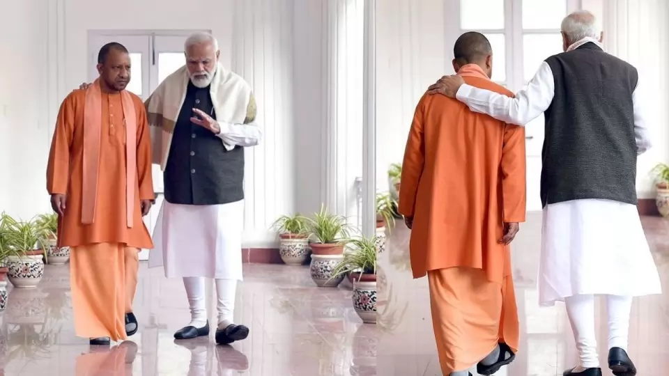 Yogi Adityanath और PM Narendra Modi