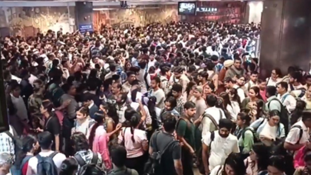 Hauz Khas Metro Station