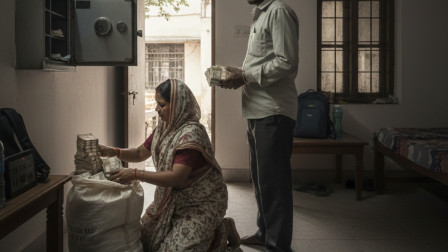 Bengaluru Businessman House Theft Worth Rs 18 Crore by Domestic Help