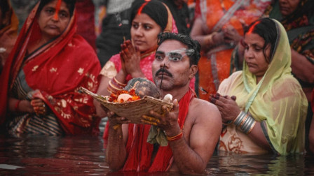 Chhath Puja 2025 Kharna Puja Vidhi Muhurat and Significance of 4 Auspicious Yogas