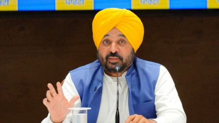 Major change in NREGA, CM Mann opens treasury for laborers