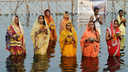 Schools in Delhi will remain closed for Chhath Puja; 1,300 ghats prepared.