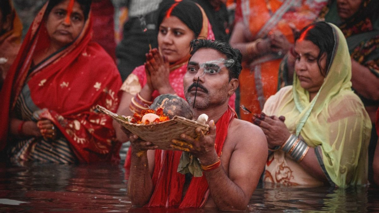 Chhath Puja 2025 Kharna Puja Vidhi Muhurat and Significance of 4 Auspicious Yogas