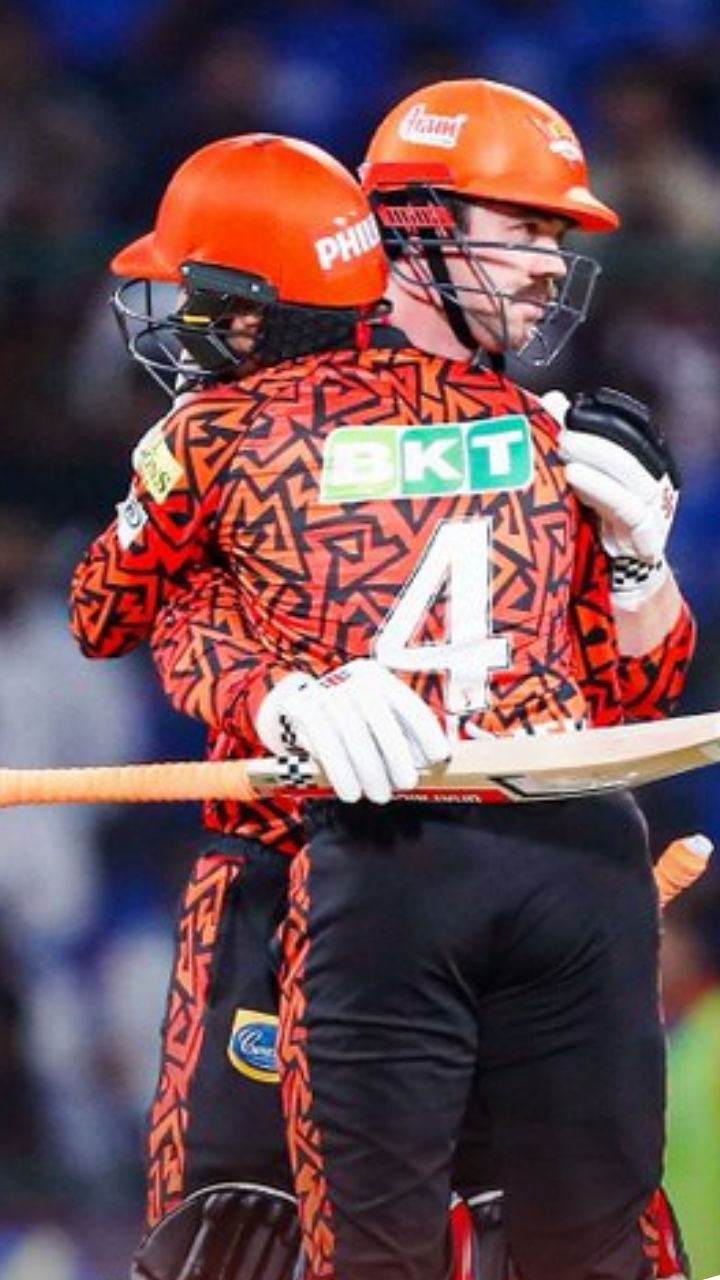 3. ट्रेविस हेड (SRH)