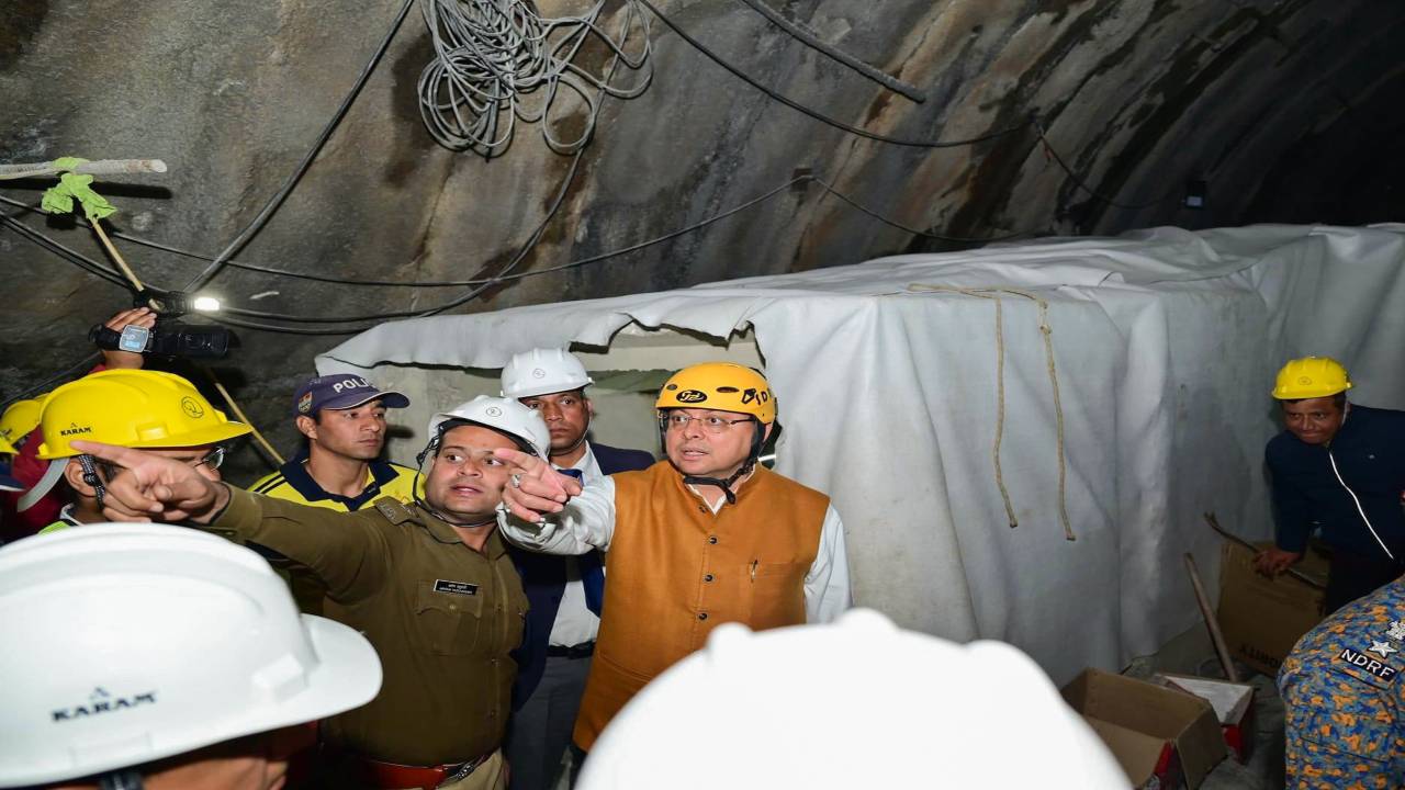 Uttarakhand Tunnel Rescue: बस थोड़ा-सा इंतजार और... कुछ ही देर बाहर आएंगे सभी 41 मजदूर