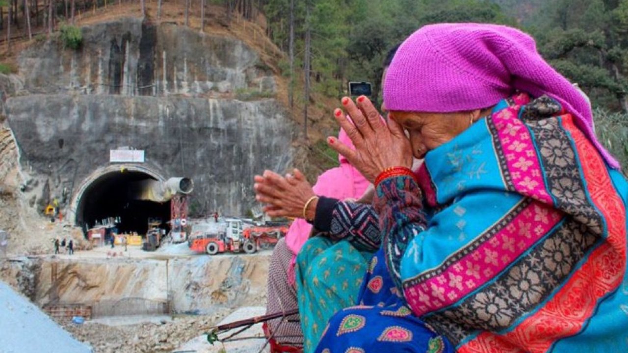 Uttarakhand Tunnel Rescue: ऑपरेशन जिंदगी कामयाब; 17 दिन, 41 जानें... और हार गई मौत